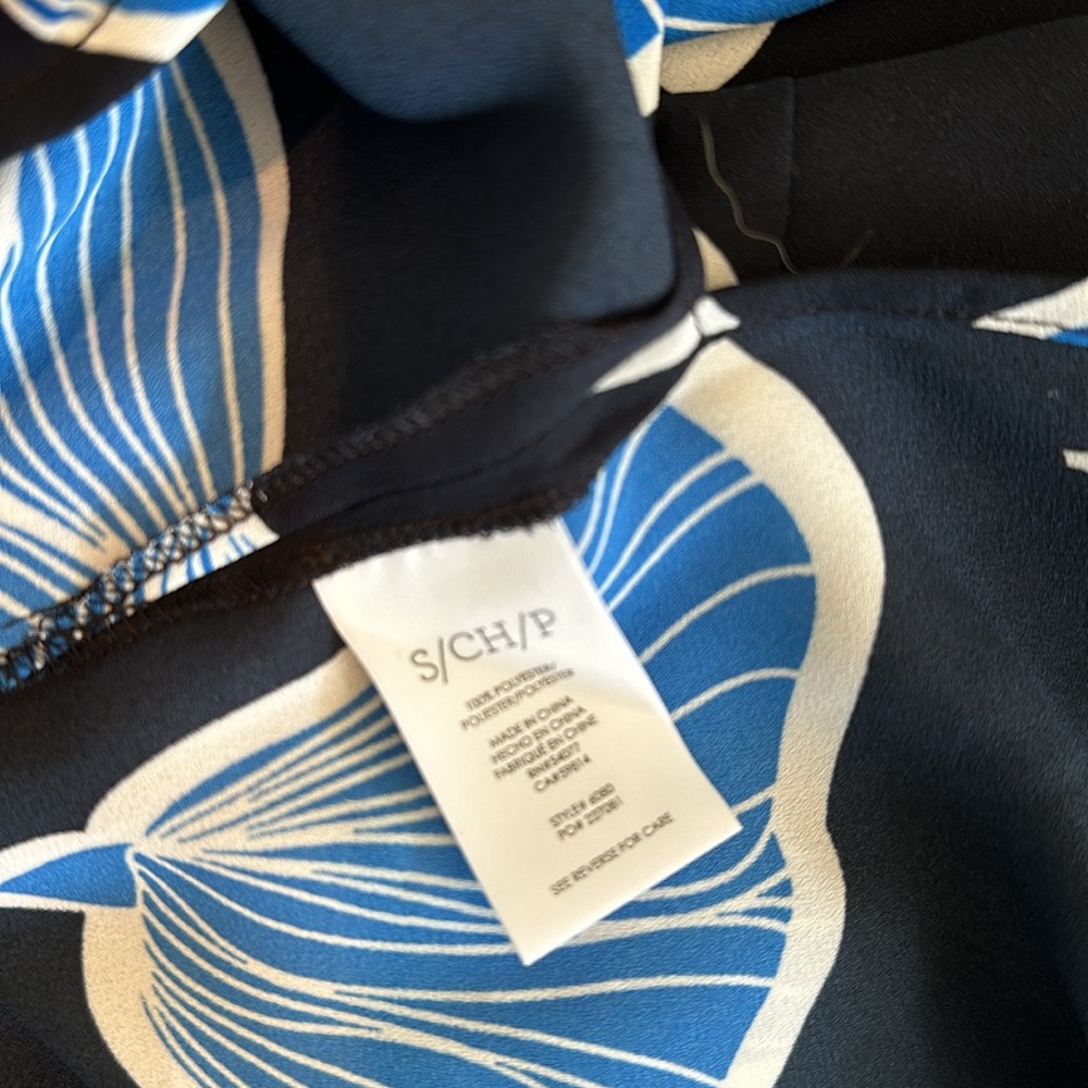 Cabi button up blouse - never worn NWOT - Picture 6 of 8